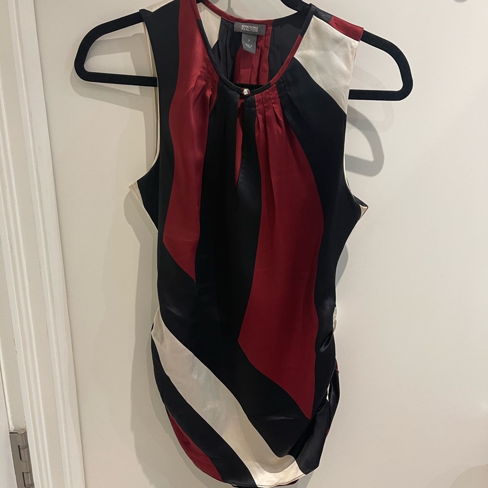 Kenneth Cole Reaction Silk Red and Black Top